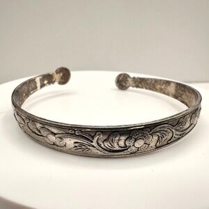 Vintage 90s Silver Tone Floral Hand Bracelet Engraved Boho Statement Jewelry